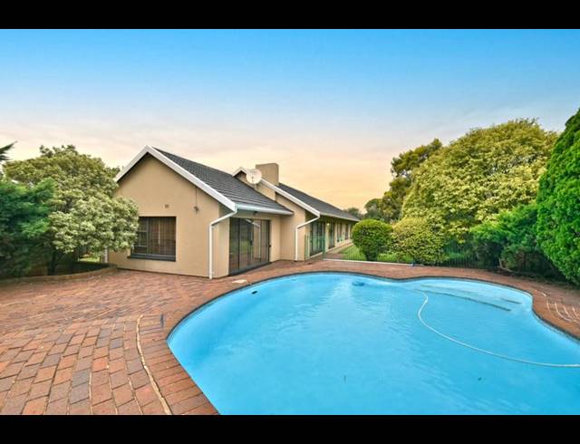 3 BEDROOM HOUSE FOR SALE IN BRACKENHURST